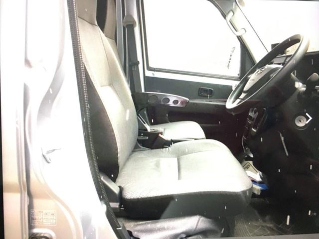 ダイハツ ハイゼットカーゴSP_座席